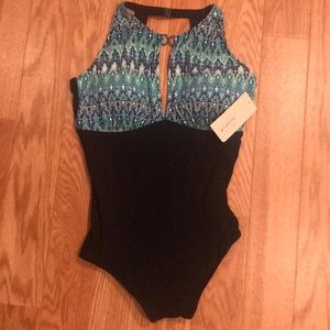 Women’s bathing suit